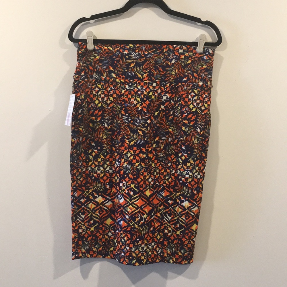 NWT LuLaRoe Cassie skirt